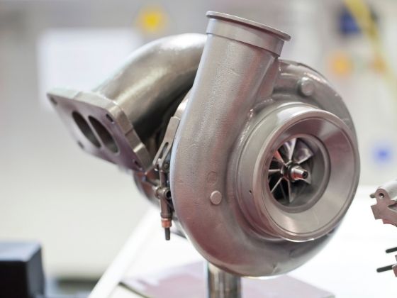 Reparación y revisión del turbocompresor en Madrid